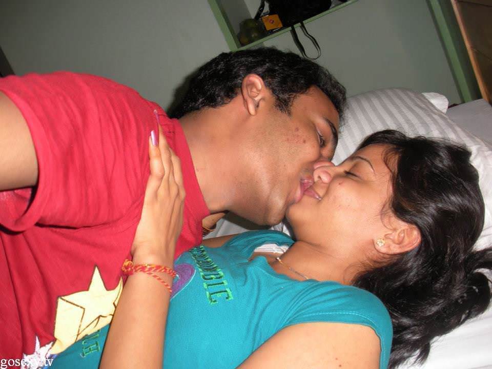 College couples enjoying a nice romantic kiss with their partner