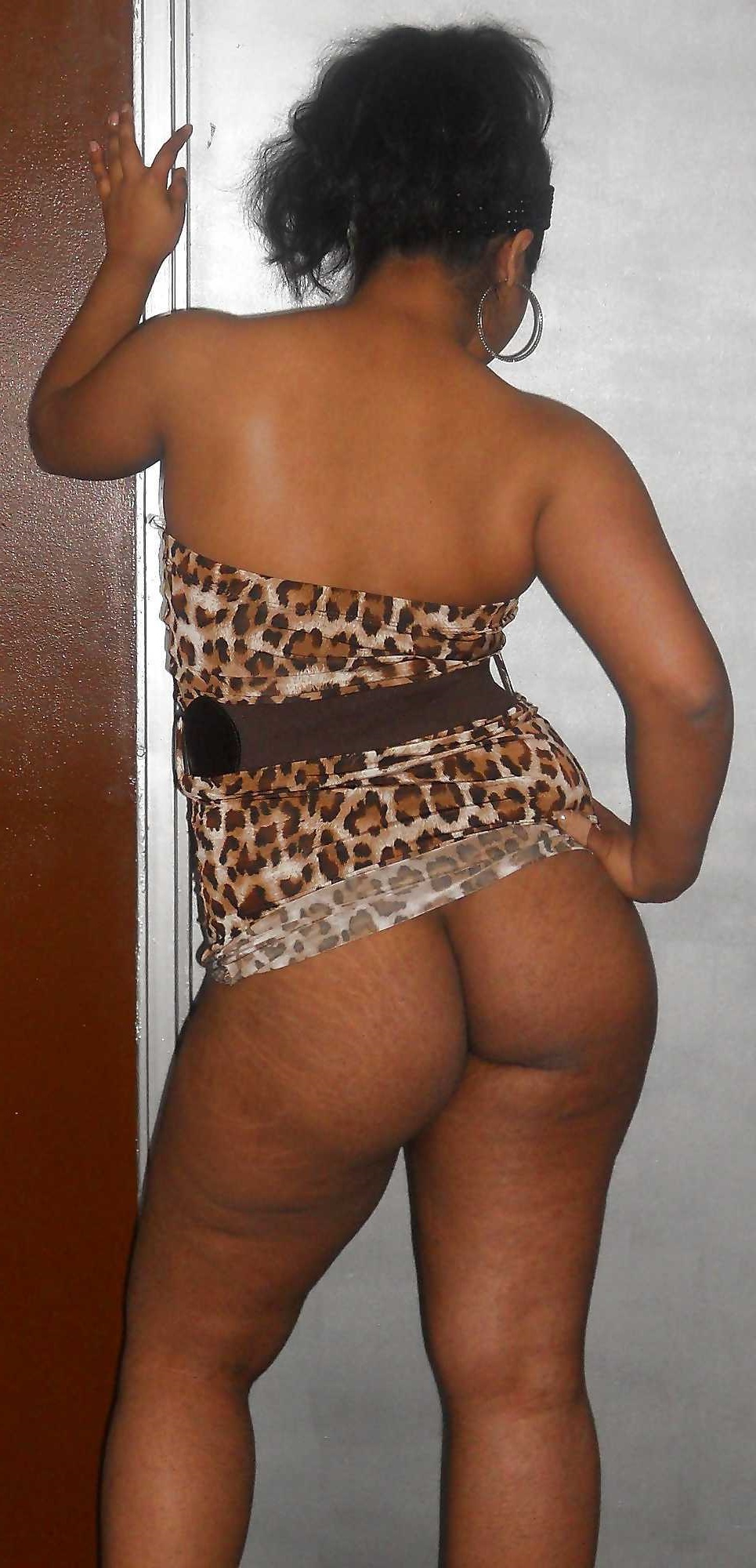 College girls and female professors show off their big sexy ass