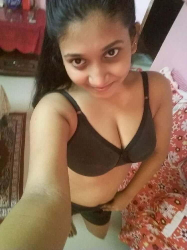 Indian nude show pics of a gorgeous college girl