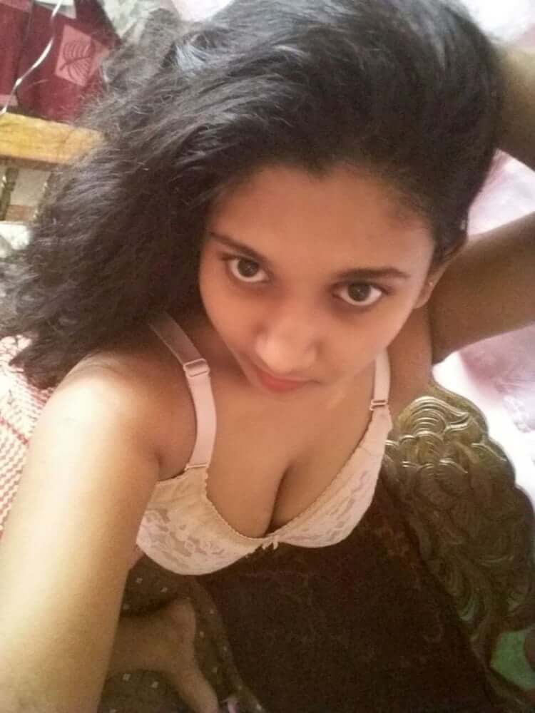 Indian nude show pics of a gorgeous college girl