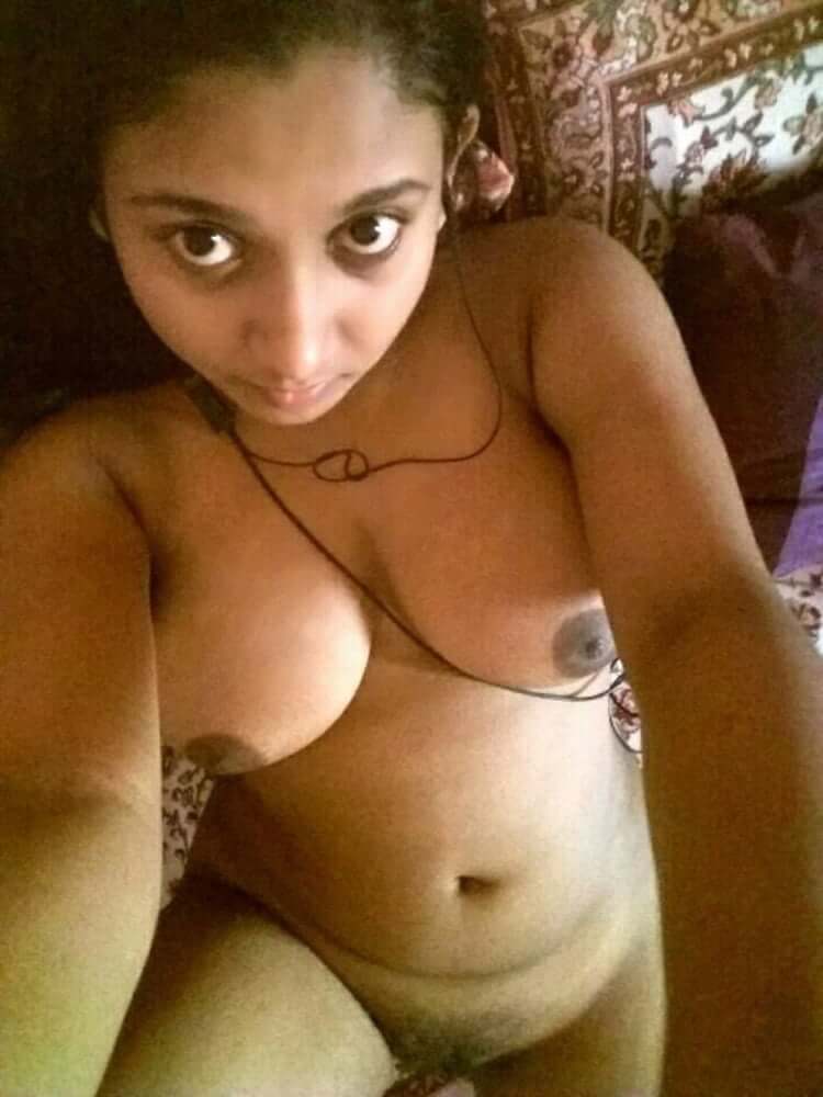Indian nude show pics of a gorgeous college girl