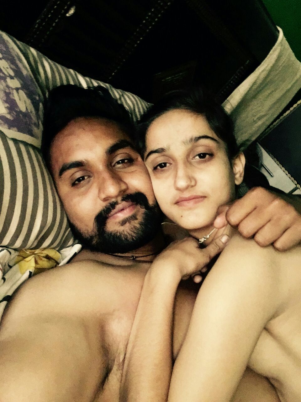 Indian sex pictures of young college couples enjoying home sex