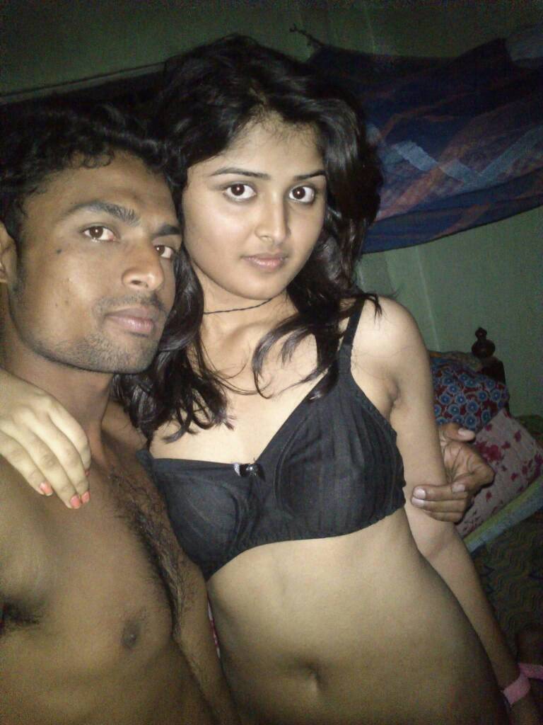Indian sex pictures of young college couples enjoying home sex