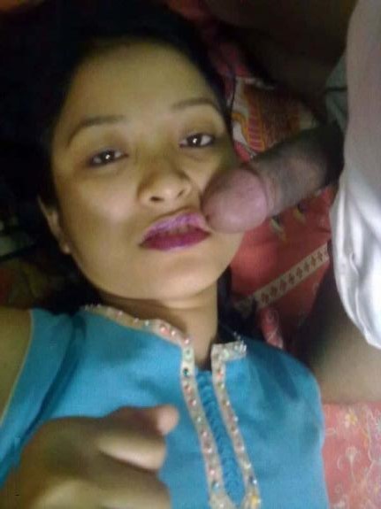 Sexy bhabhi satisfies her horny husband with a nice blowjob