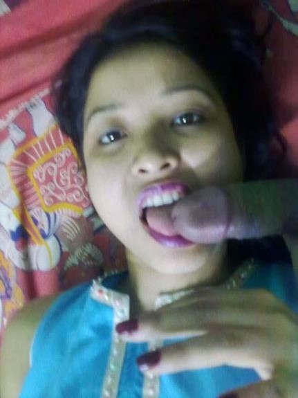 Sexy bhabhi satisfies her horny husband with a nice blowjob
