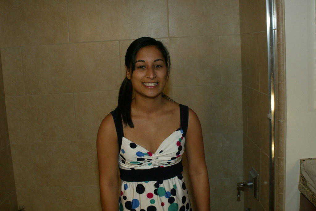 Hot and sexy pictures of Mumbai college girl striping