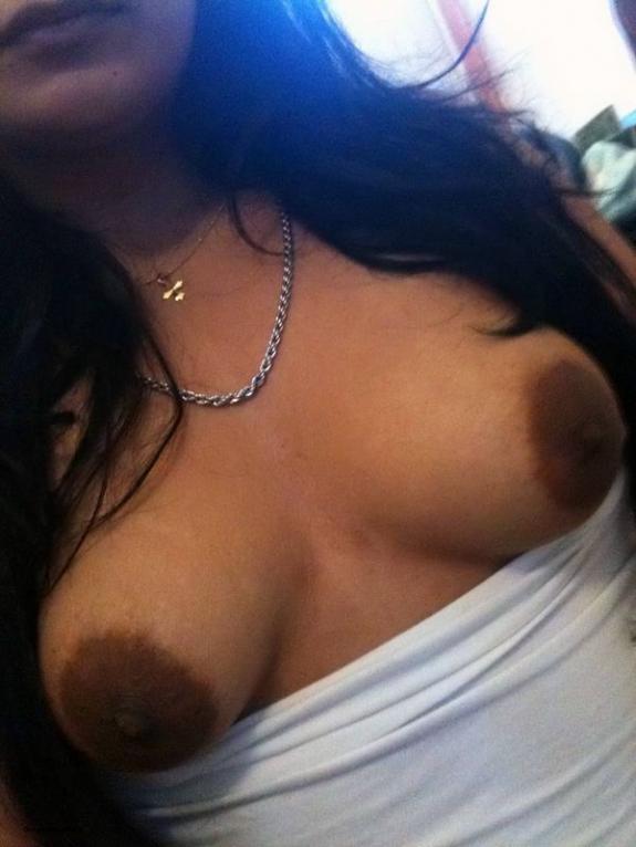 Indian boobs show by young and horny college girls for their lovers