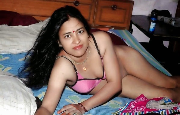 Indian Desi bhabhi