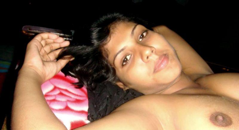 Cute Bangla wife nude pics goes viral