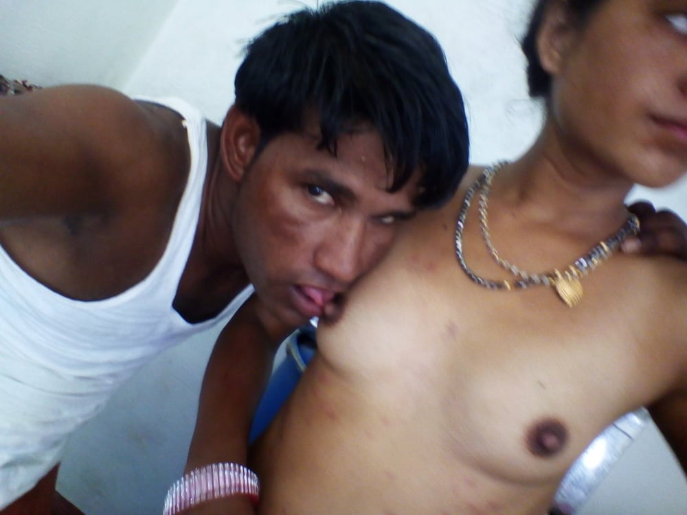 Dehati Bhabhi sex pics with her neighbor