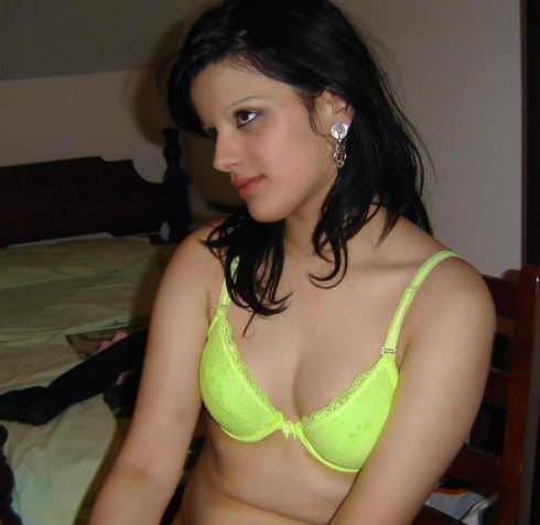Home sex pictures of desi Indian young girls