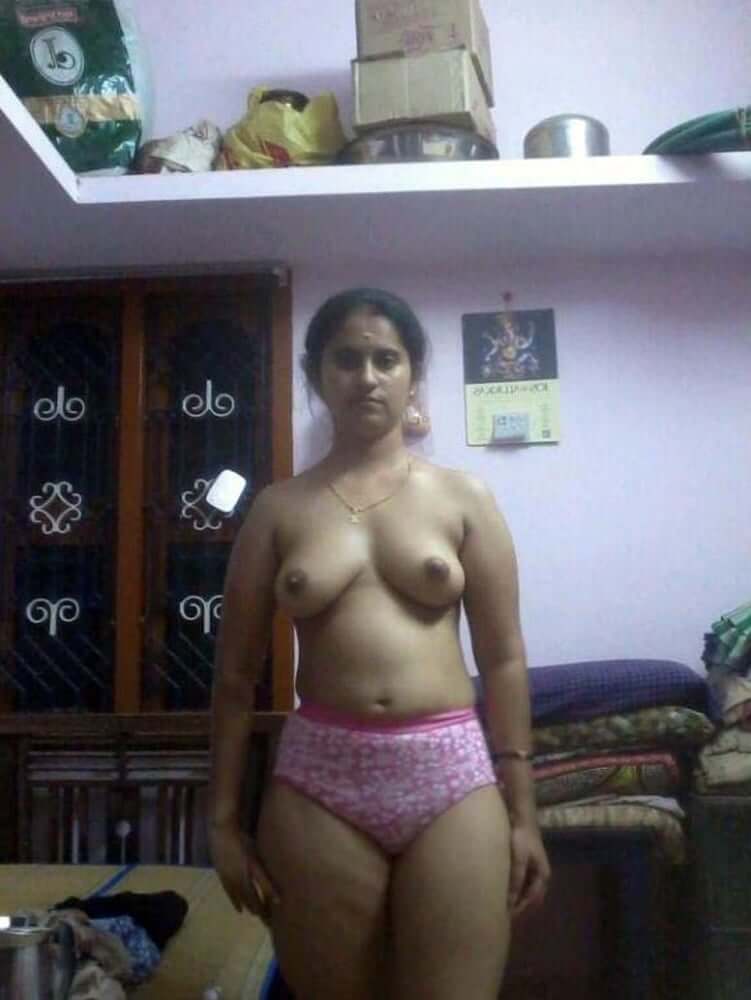 Indian housewife nude pics trending online