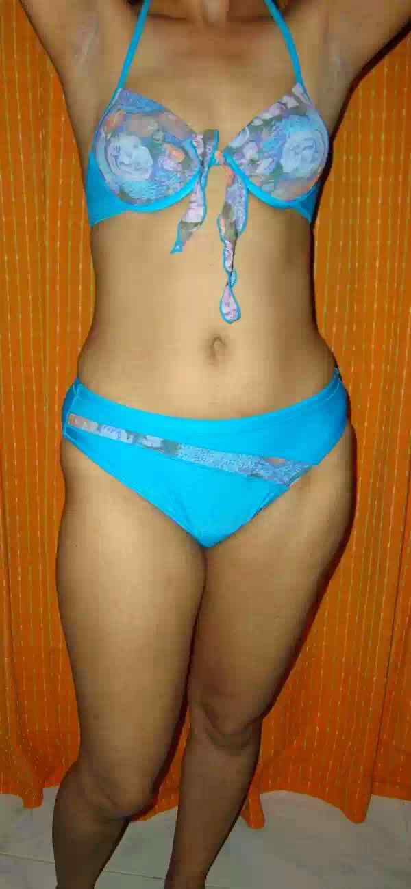 Young house wife strips and gets ready for a hardcore fuck