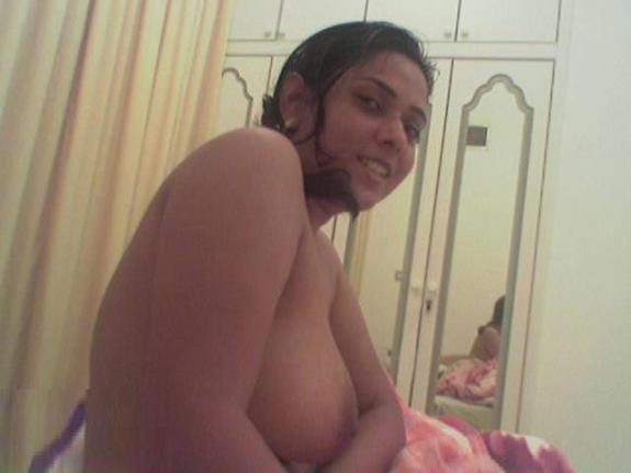 Naughty pics of a beautiful house wife having fun with her husband