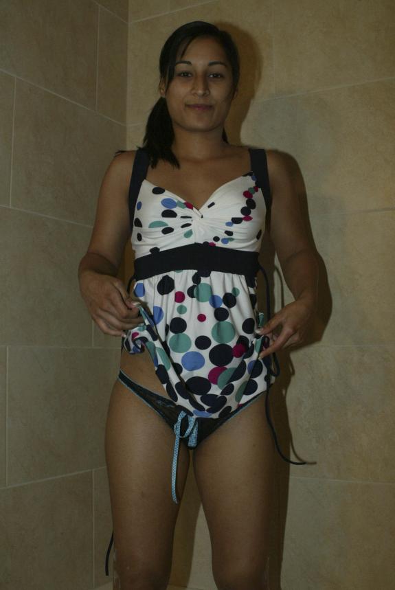 Mature Pune girlfriend loves showing off Big boobs and Big ass