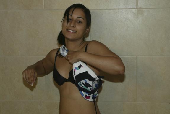 Mature Pune girlfriend loves showing off Big boobs and Big ass