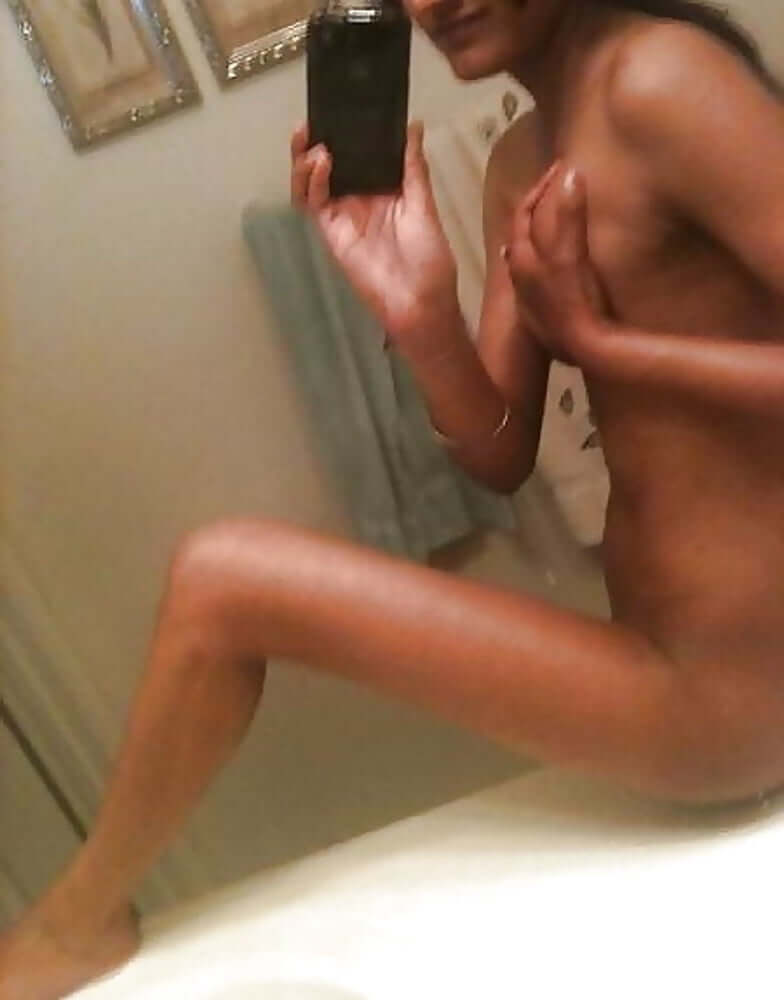 Desi girls nude pics