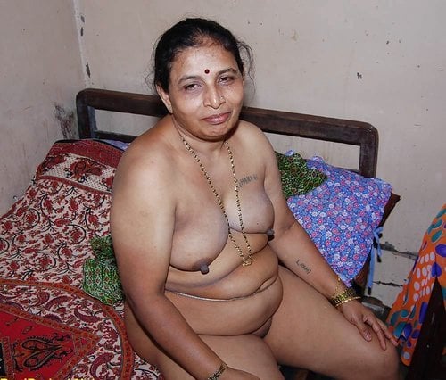 Nude mature aunty and bhabhi