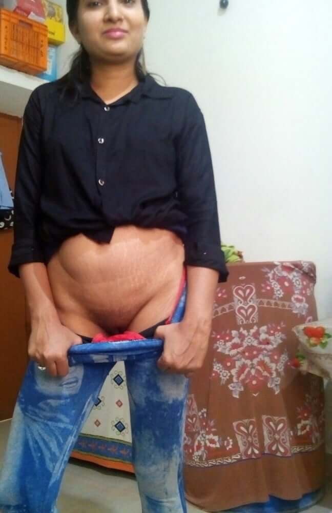 Nude Indian girl pics collection