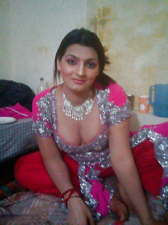 Hot NRI amateurs