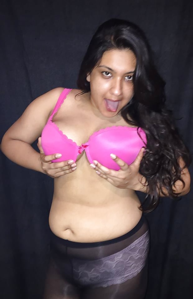 Sexy Desi Aunty Nude XXX Photos leaked online