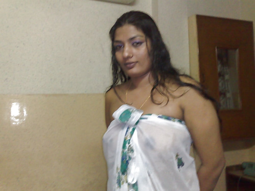 Desi amateur girl nude pics