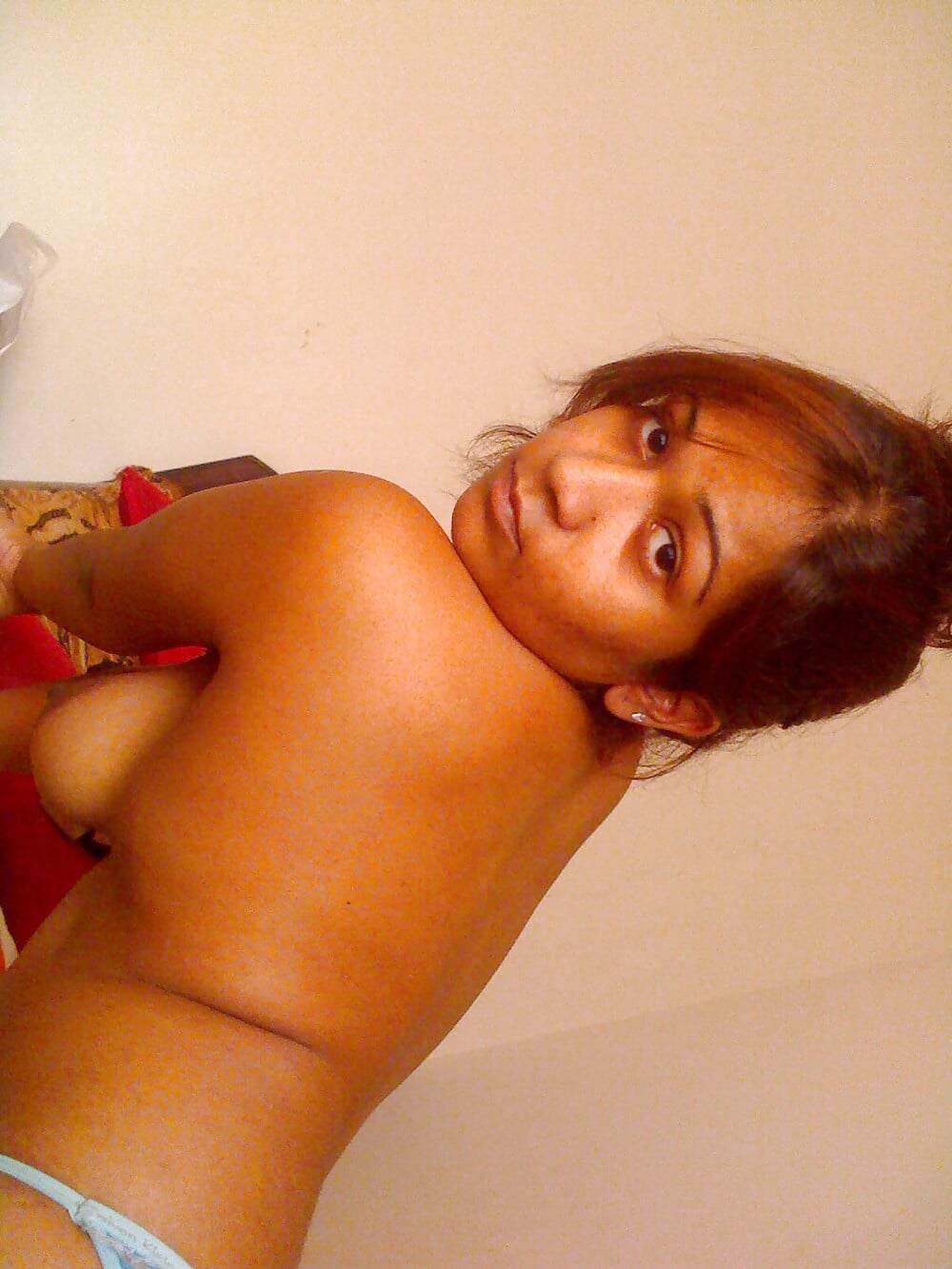 Top-class Indian babe sexy Desi nude pics