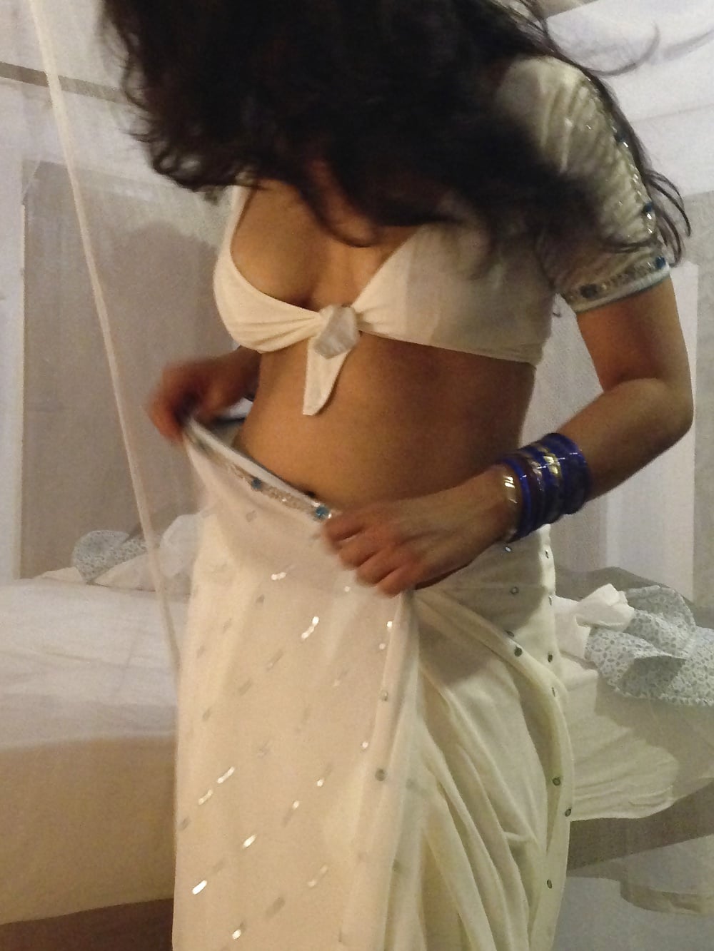 Desi Bhabhi sex teaser photos