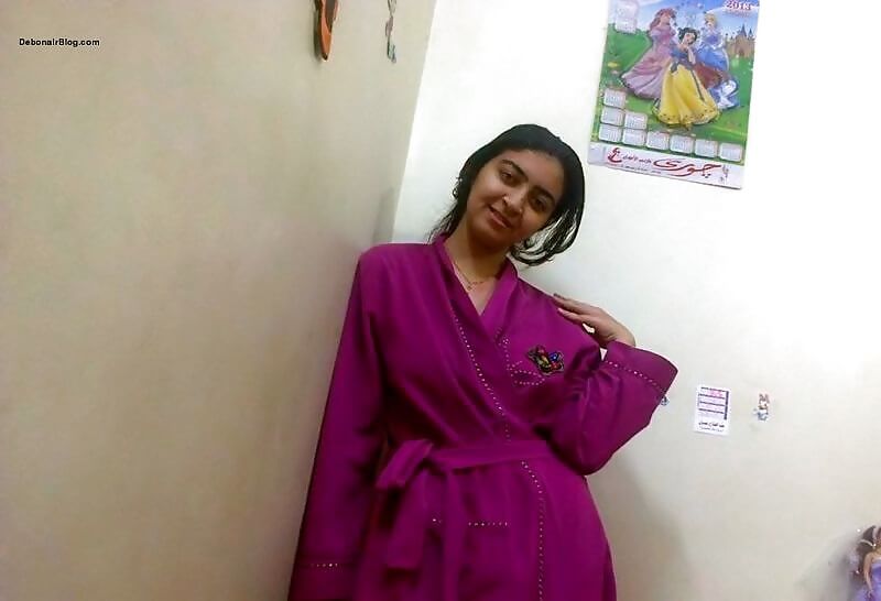 Indian girl nude image collection