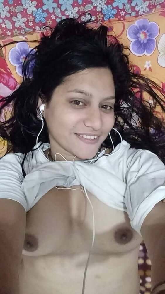 Sexy Indian girl images to rock your masturbation session