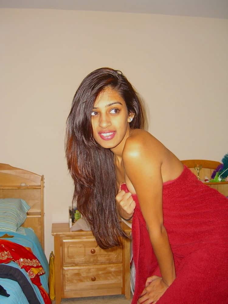 Sexy Indian girl nude pics
