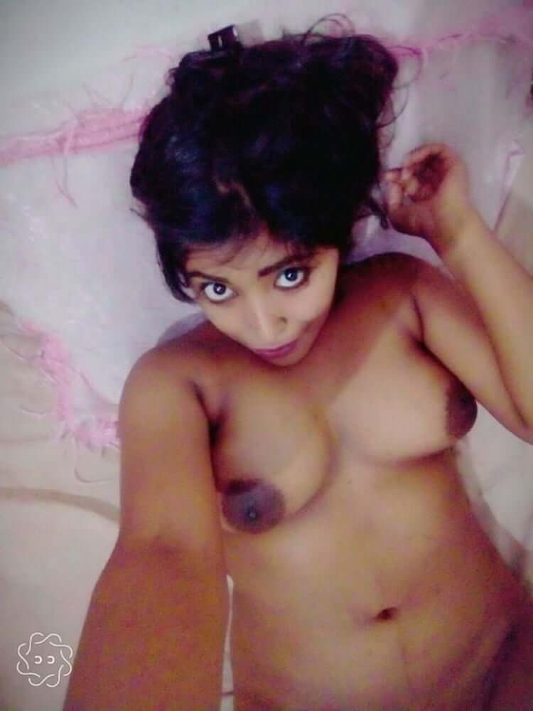 Sexy Indian nude pics of Indian girl