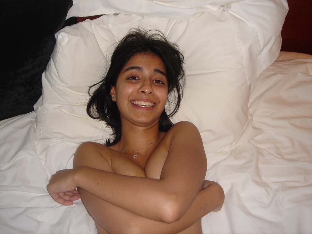 Desi Masala First Time Sex And Pussy Pictures Of Bengaluru Girl