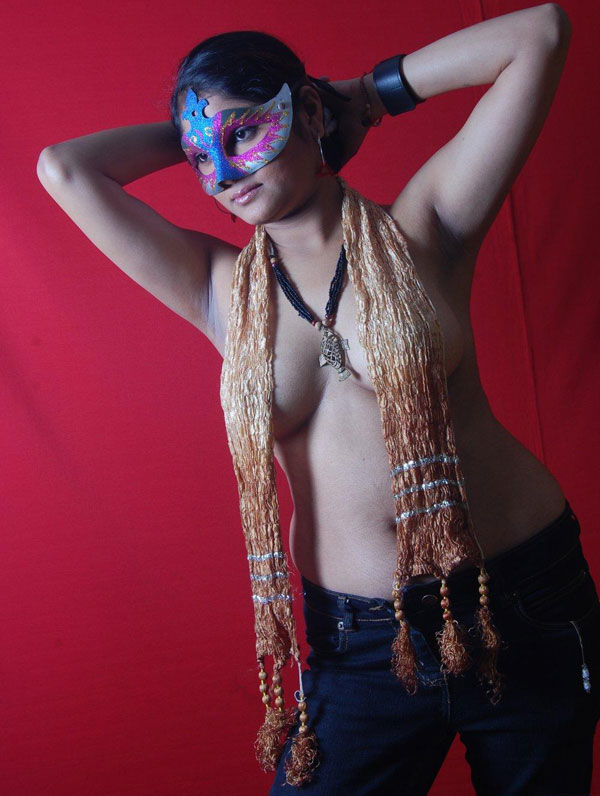 Watch these Indian girl erotic photos and masturbate your dick