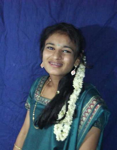 Sweet Indian girl posing hot topless photo shoot session