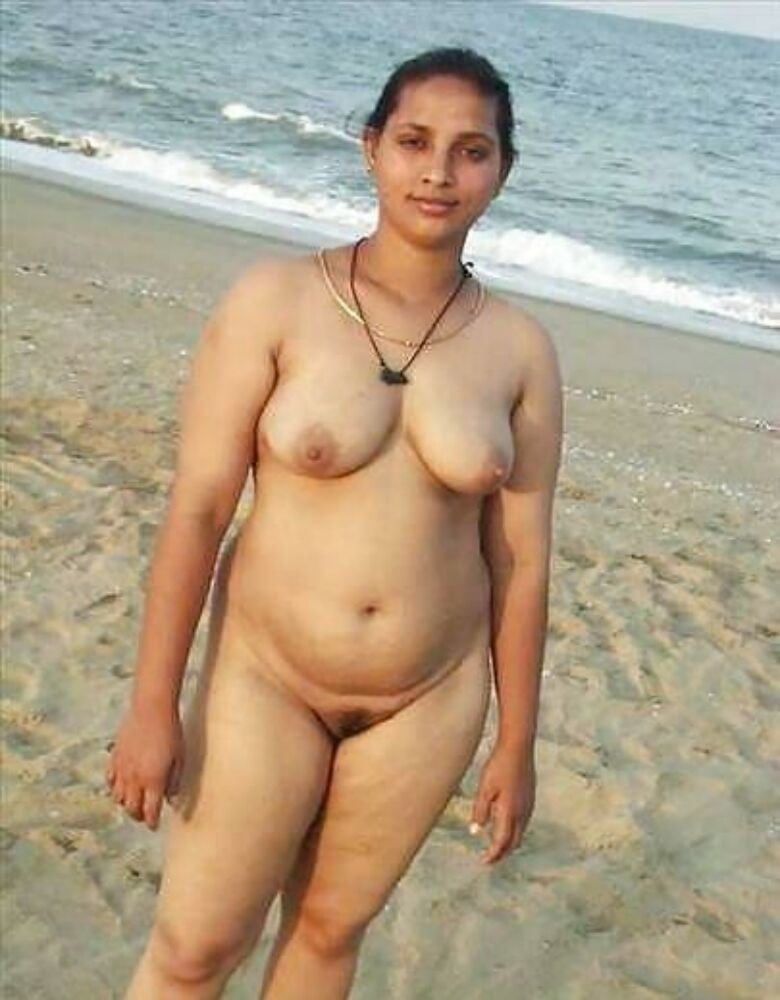 Naughty bhabhi haaving outdoor fun with their husband's on beach