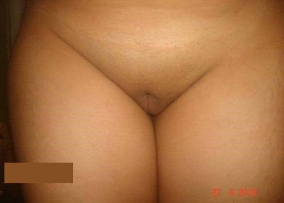 Horny Indian women exposing their wet pink pussy