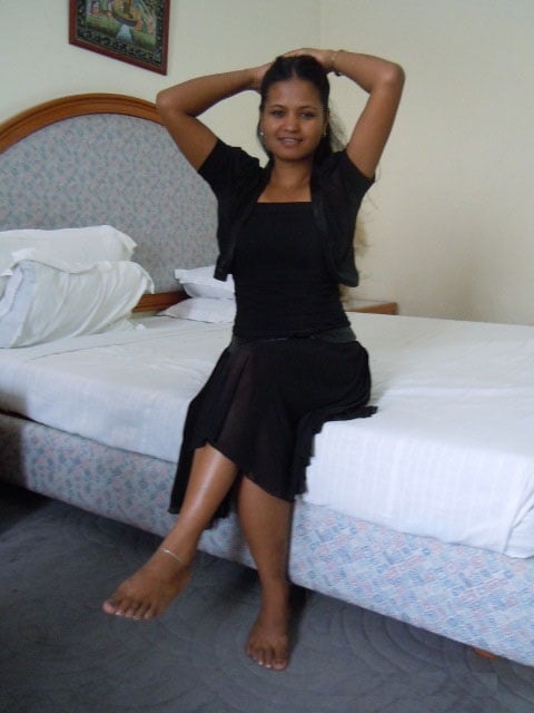 Hot Desi pussy lips picture collection