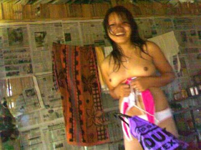 Horny teen girls expose to show off their sexy figure