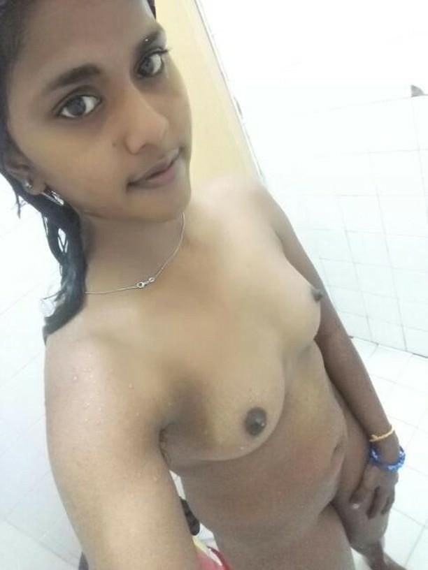 Slim hot nude Indian girl exposing pussy photos