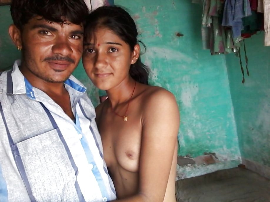 Teen girl exposed by her lover during their lonely time