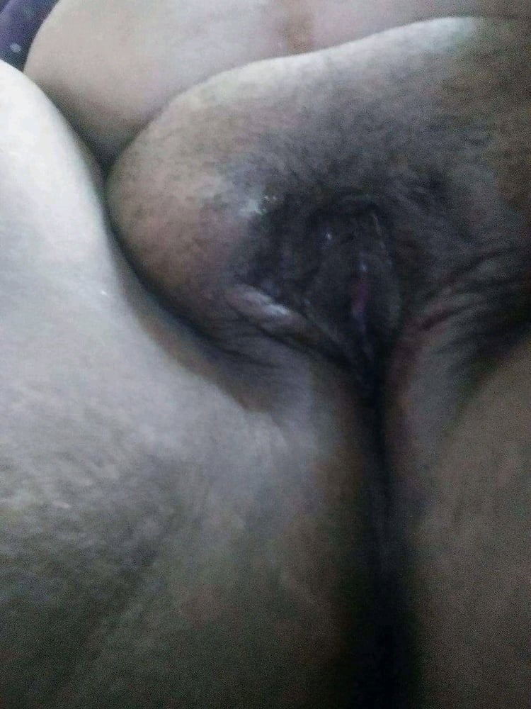 Mature Desi aunty pics look so hot and sexy