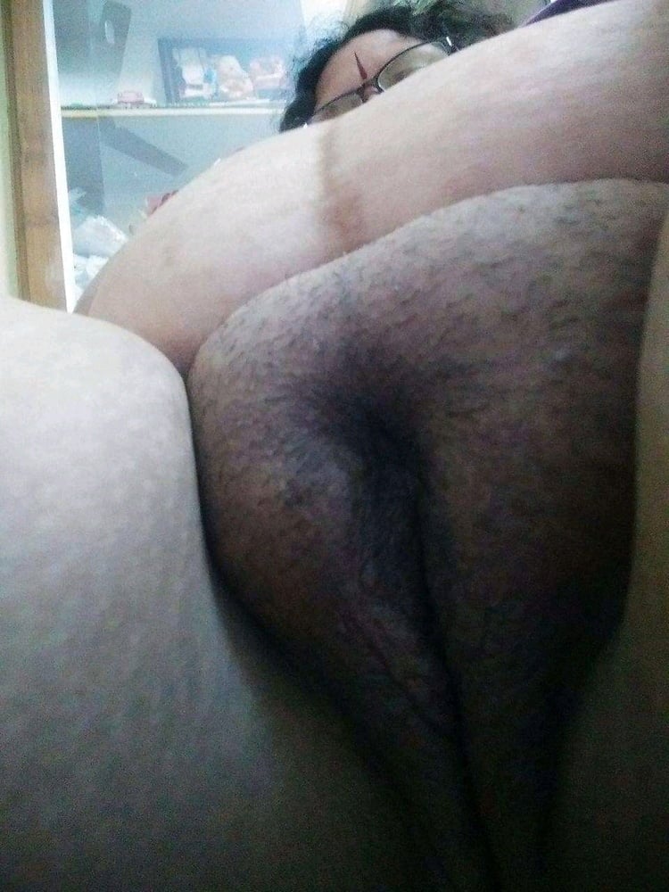 Mature Desi aunty pics look so hot and sexy