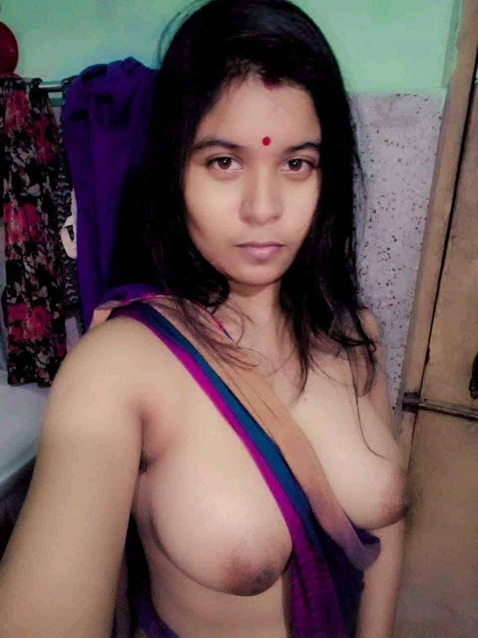 Bengali Boudi nude pics collection goes live