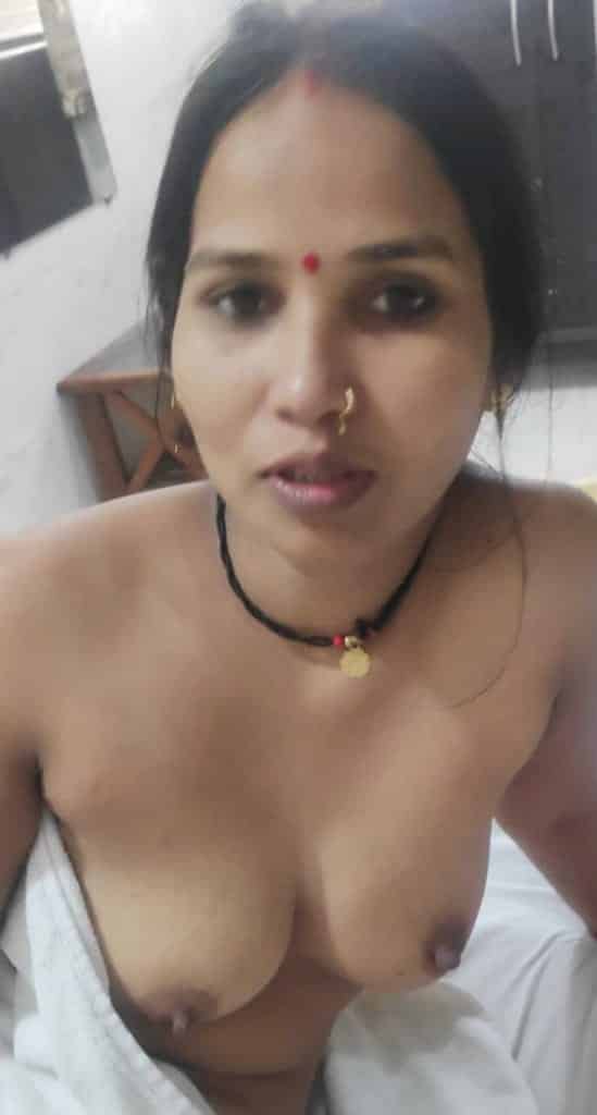Dehati Bhabhi nude photos online