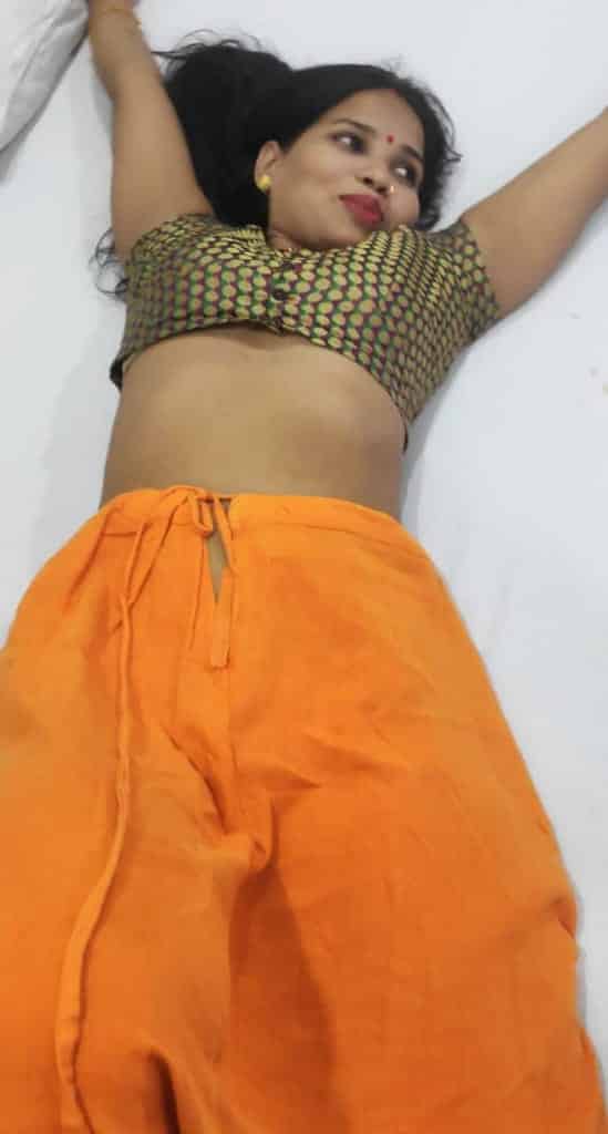 Dehati Bhabhi nude photos online