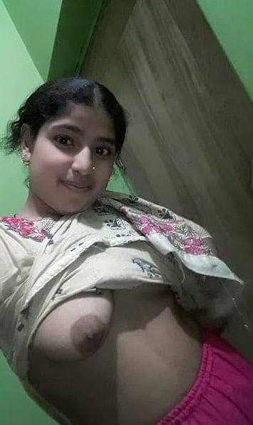Dehati Bhabhi nude pics