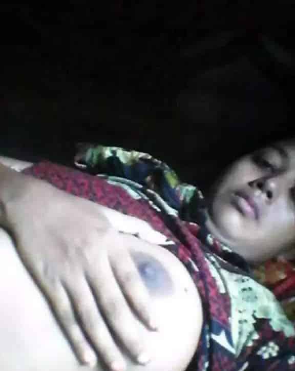 Desi village Bhabhi nude pics collection