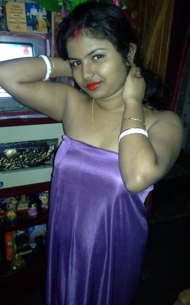 Bihari Bhabhi boobs show pics