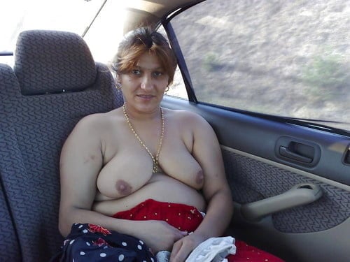 Randi Pakistani aunty nude pics on the net